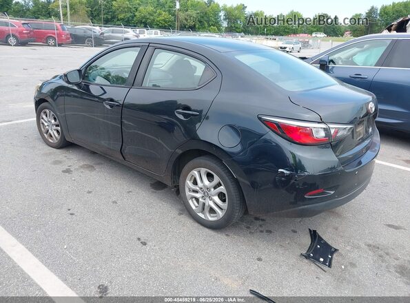 3MYDLBYV2JY319476 2018 TOYOTA YARIS IA Black Rear left