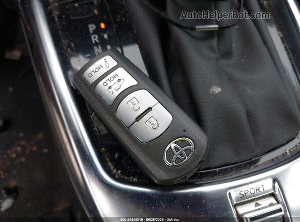 3MYDLBYV2JY319476 2018 TOYOTA YARIS IA Black Dashboard view