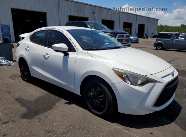 3MYDLBYV2KY505441 2019 TOYOTA YARIS White 
