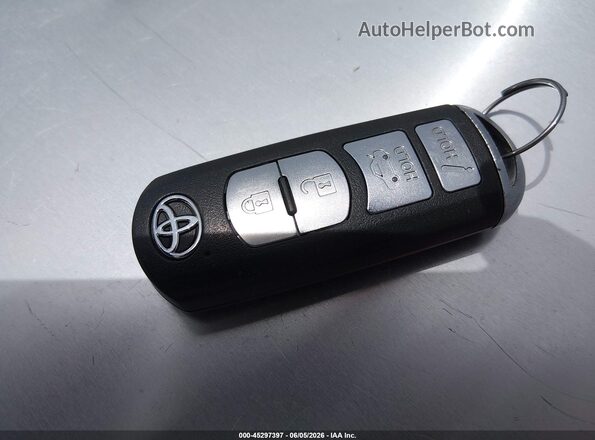 3MYDLBYV2KY513894 2019 TOYOTA YARIS Black Вид панелі приладів