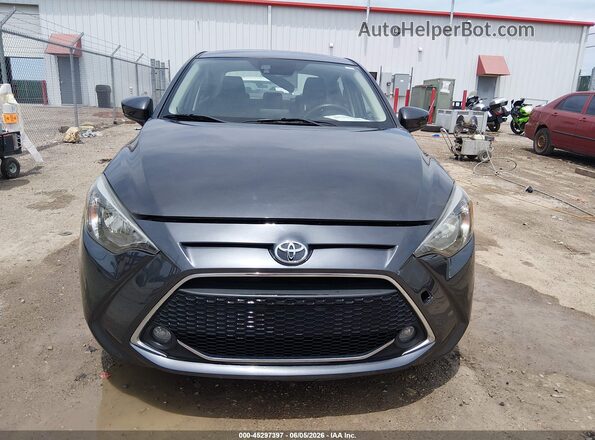 3MYDLBYV2KY513894 2019 TOYOTA YARIS Black Вид щитка приладів