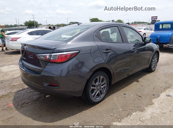 3MYDLBYV2KY513894 2019 TOYOTA YARIS Black Задня права чверть