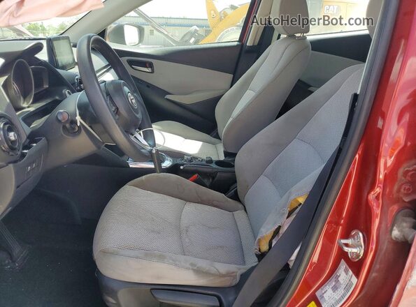 3MYDLBYV2LY706256 2020 TOYOTA YARIS Red Вид салону спереду