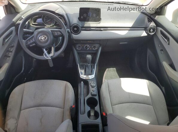3MYDLBYV2LY706256 2020 TOYOTA YARIS Red Вид панелі приладів