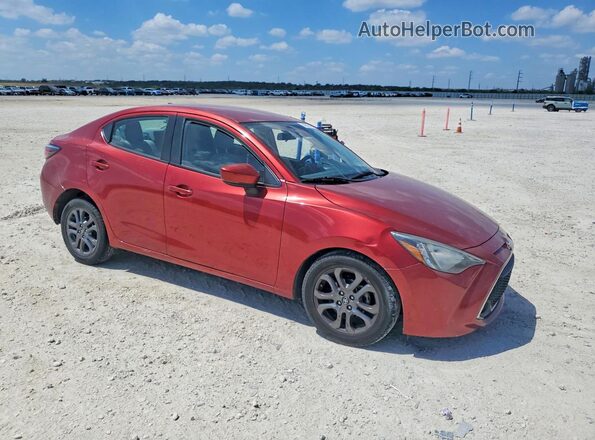 3MYDLBYV2LY706256 2020 TOYOTA YARIS Red Передня права чверть