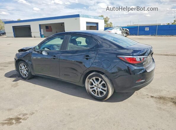3MYDLBYV3HY179352 2017 TOYOTA YARIS Black Tył lewy
