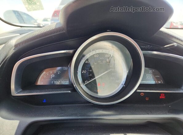 3MYDLBYV3HY179352 2017 TOYOTA YARIS Black Widok zestawu wskaźników