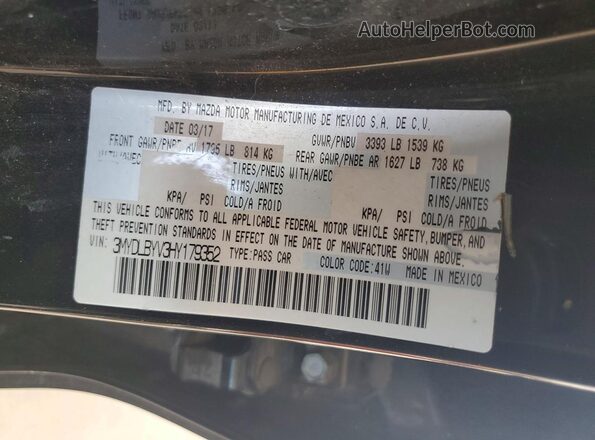 3MYDLBYV3HY179352 2017 TOYOTA YARIS Black Widok komory silnika