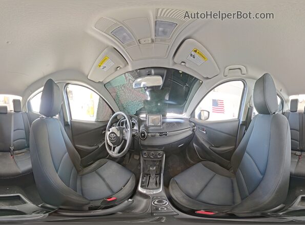 3MYDLBYV3HY179352 2017 TOYOTA YARIS Black Widok naklejki z numerem VIN