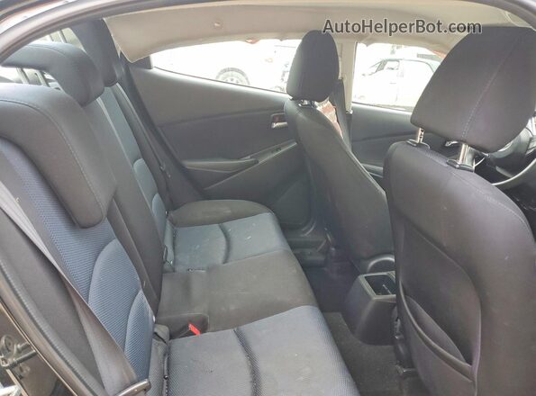 3MYDLBYV3HY182980 2017 TOYOTA YARIS Black Вид задніх сидінь