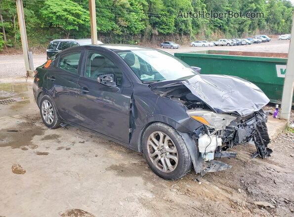 3MYDLBYV3HY186754 2017 TOYOTA YARIS Серый 