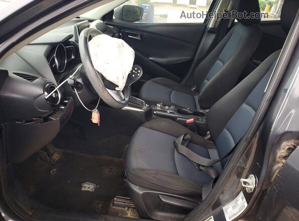 3MYDLBYV3HY186754 2017 TOYOTA YARIS Серый 