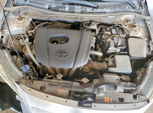 3MYDLBYV3JY309779 2018 TOYOTA YARIS Серебряный Вид задней части салона