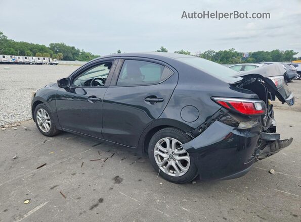 3MYDLBYV3JY313475 2018 TOYOTA YARIS Black Trasero izquierdo