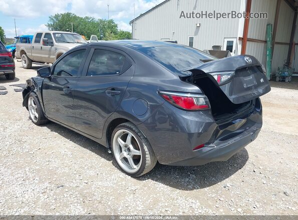 3MYDLBYV3JY324945 2018 TOYOTA YARIS IA Серый Задняя левая четверть