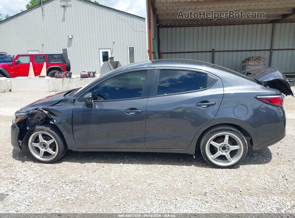 3MYDLBYV3JY324945 2018 TOYOTA YARIS IA Серый Панорамный вид салона 360°