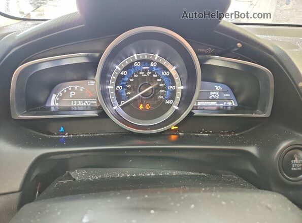 3MYDLBYV3JY326548 2018 TOYOTA YARIS Gray Instrument cluster view