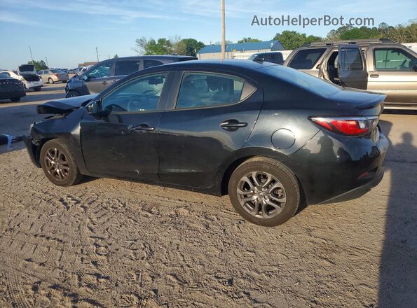 3MYDLBYV3KY502676 2019 TOYOTA YARIS Black Rear left
