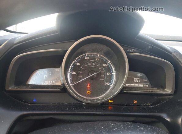 3MYDLBYV3KY502676 2019 TOYOTA YARIS Black Instrument cluster view