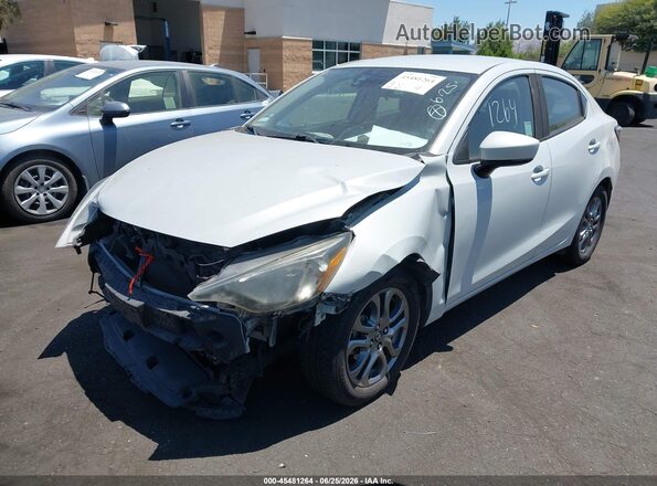 3MYDLBYV3KY523673 2019 TOYOTA YARIS White Առջևի ձախ երեք քառորդ տեսարան