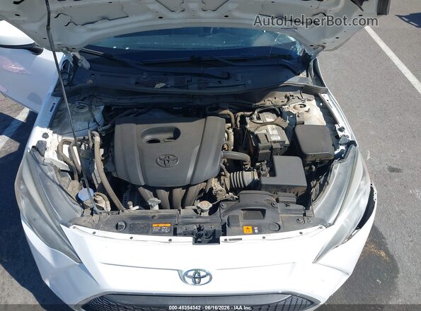 3MYDLBYV3KY524905 2019 TOYOTA YARIS White Rear view