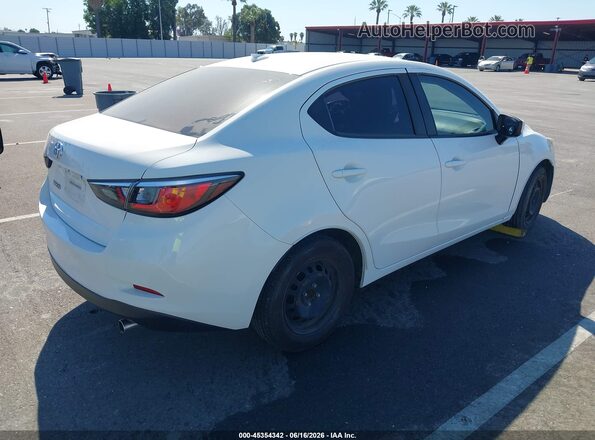 3MYDLBYV3KY524905 2019 TOYOTA YARIS White Rear right