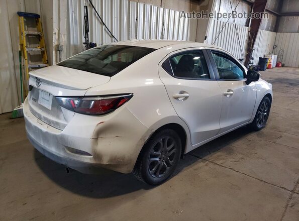 3MYDLBYV3KY527254 2019 TOYOTA YARIS White Tył prawy