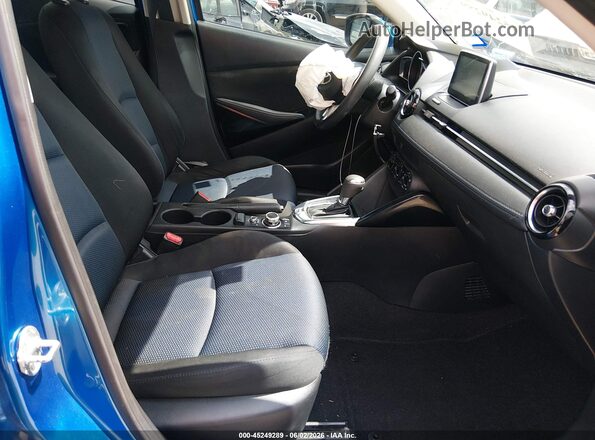 3MYDLBYV4HY154668 2017 TOYOTA YARIS IA Blue Widok wnętrza z przodu