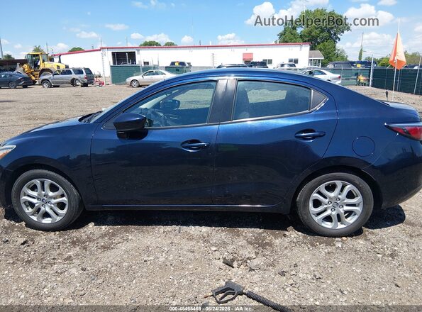 3MYDLBYV4HY169025 2017 TOYOTA YARIS IA Blue Սալոնի 360 աստիճան տեսք