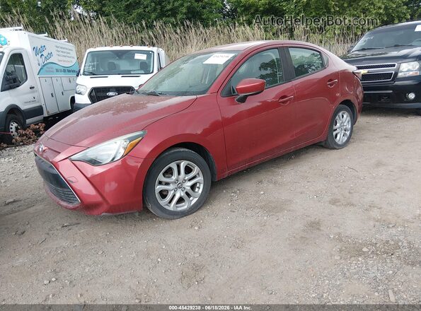 3MYDLBYV4HY182258 2017 TOYOTA YARIS IA Red 