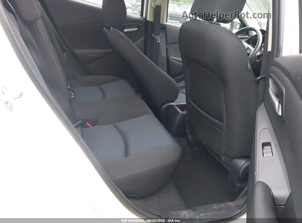 3MYDLBYV4KY502590 2019 TOYOTA YARIS White VIN sticker view