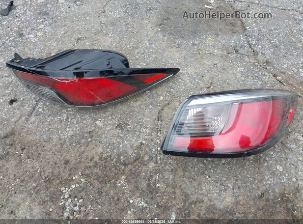 3MYDLBYV4KY502590 2019 TOYOTA YARIS White Instrument cluster view