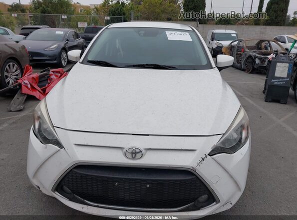 3MYDLBYV4KY509989 2019 TOYOTA YARIS White Widok zestawu wskaźników