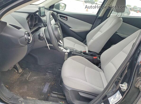 3MYDLBYV4KY516201 2019 TOYOTA YARIS Black 