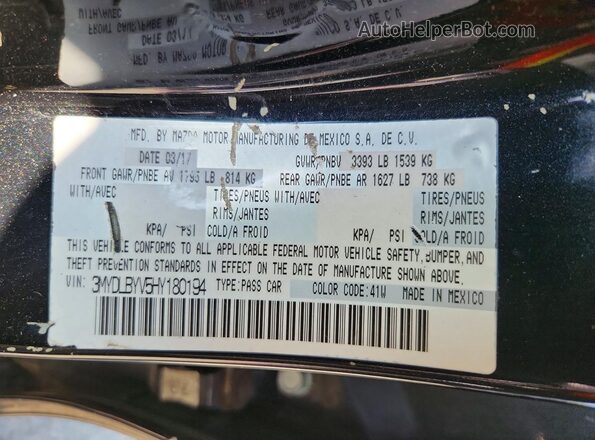 3MYDLBYV5HY180194 2017 TOYOTA YARIS Black ძრავის განყოფილების ხედი