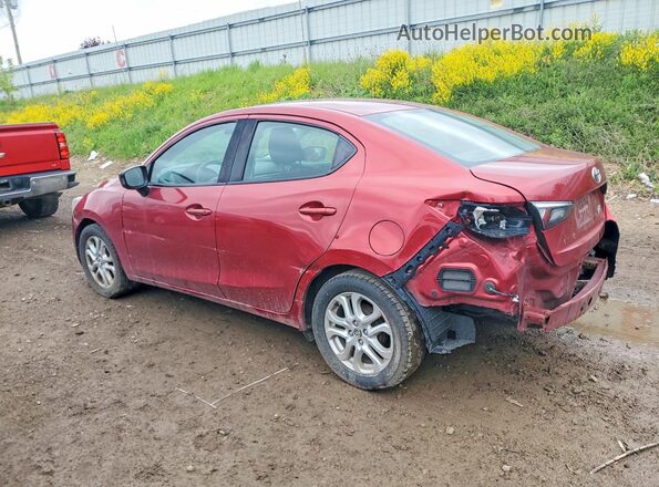 3MYDLBYV5JY300582 2018 TOYOTA YARIS Red Tył lewy