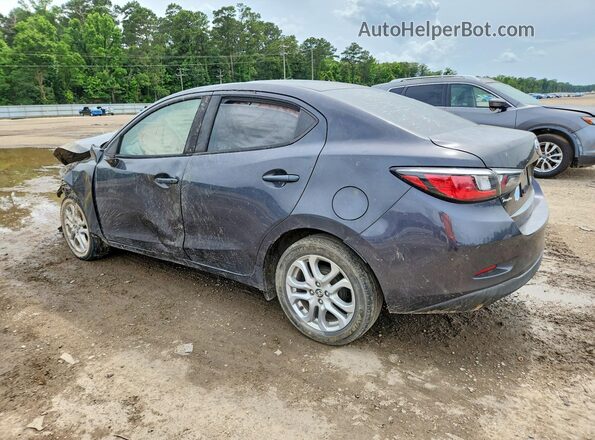 3MYDLBYV5JY311419 2018 TOYOTA YARIS Gray 