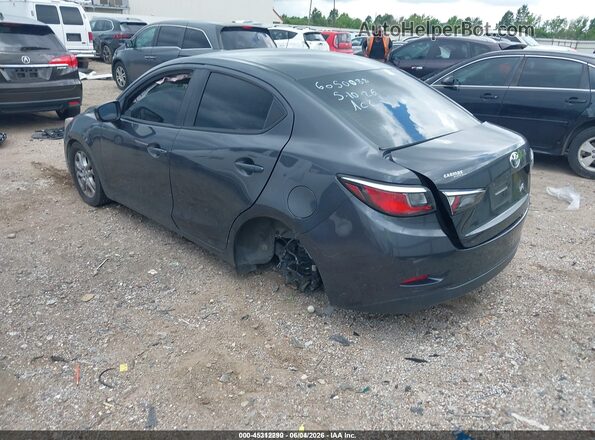 3MYDLBYV5JY313784 2018 TOYOTA YARIS IA Gray Tył lewy