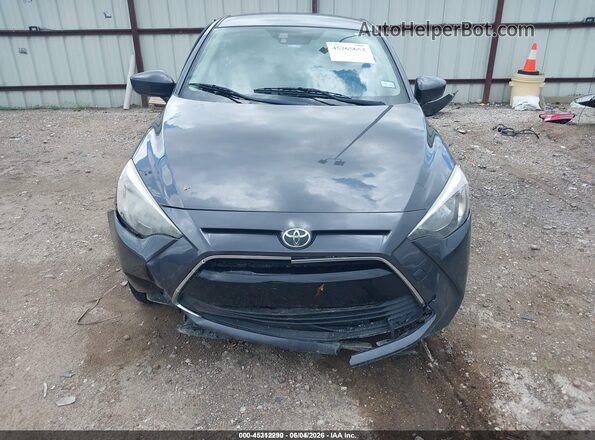 3MYDLBYV5JY313784 2018 TOYOTA YARIS IA Gray Widok deski rozdzielczej
