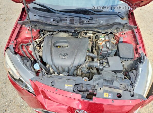 3MYDLBYV5JY322095 2018 TOYOTA YARIS Red 
