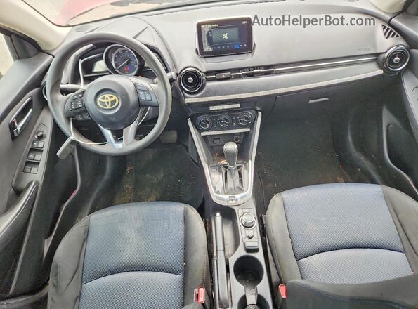 3MYDLBYV5JY322095 2018 TOYOTA YARIS Red 