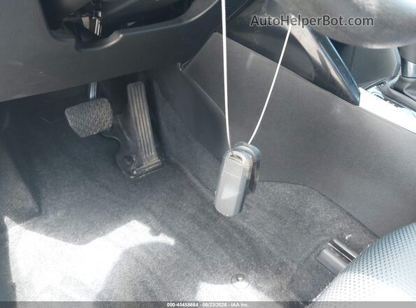 3MYDLBYV5JY332951 2018 TOYOTA YARIS IA Silver Առջևի վահանակի տեսք