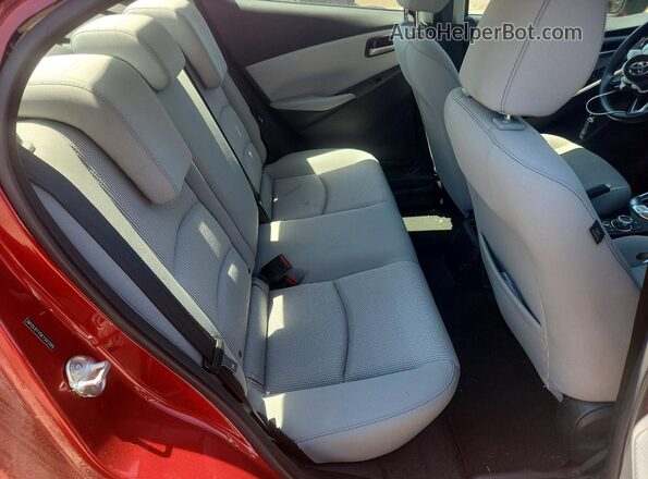 3MYDLBYV5KY503389 2019 TOYOTA YARIS Red Vista de los asientos traseros