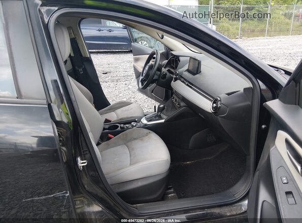 3MYDLBYV5KY514845 2019 TOYOTA YARIS Черный Вид салона спереди