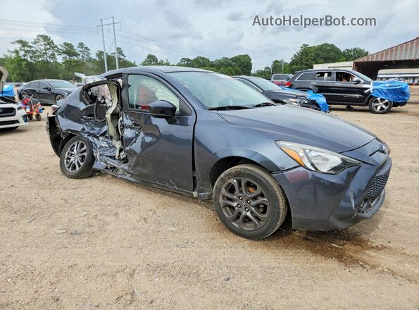 3MYDLBYV5KY528261 2019 TOYOTA YARIS Gray 