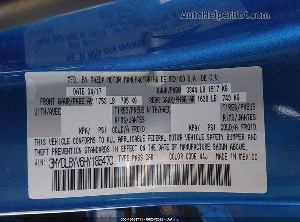 3MYDLBYV6HY185470 2017 TOYOTA YARIS IA Blue Շարժիչի բաժամունքի տեսք