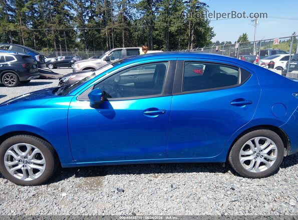 3MYDLBYV6HY185470 2017 TOYOTA YARIS IA Blue 