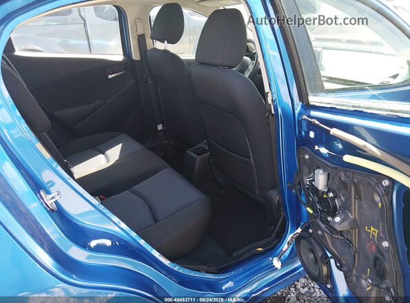 3MYDLBYV6HY185470 2017 TOYOTA YARIS IA Blue 