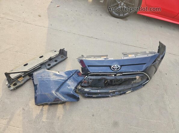 3MYDLBYV6HY189227 2017 TOYOTA YARIS Blue Շարժիչի բաժամունքի տեսք