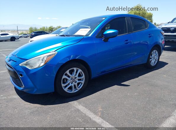 3MYDLBYV6HY195528 2017 TOYOTA YARIS IA Blue Front left